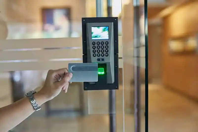 Choosing the Right Commercial Door Lock for Your Business Security