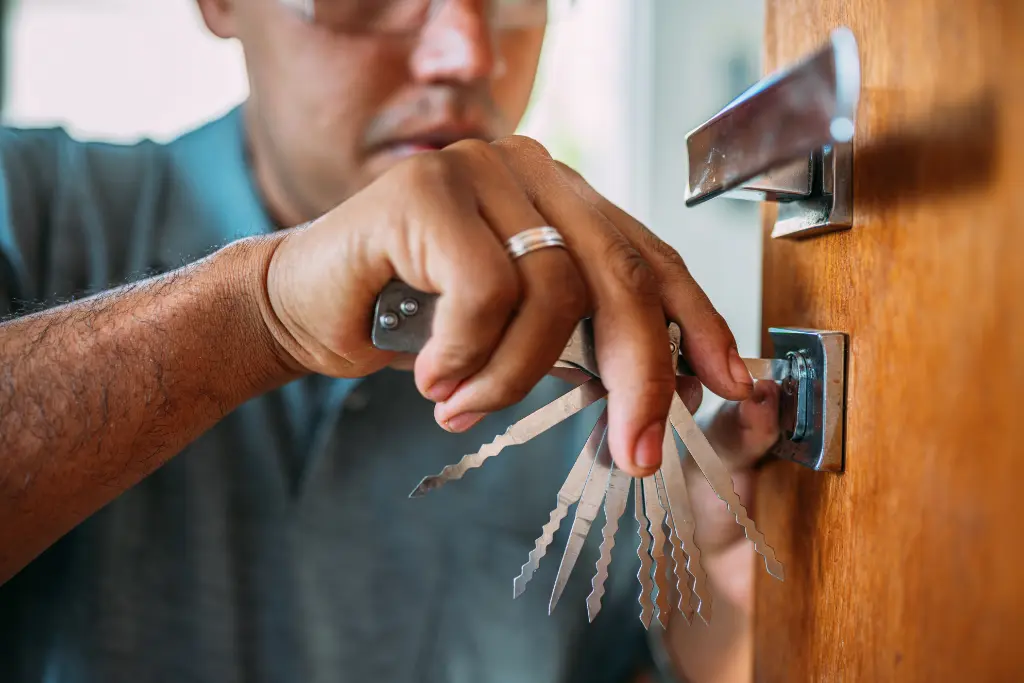 Choosing the Best Home Safe for Your Valuable Protection